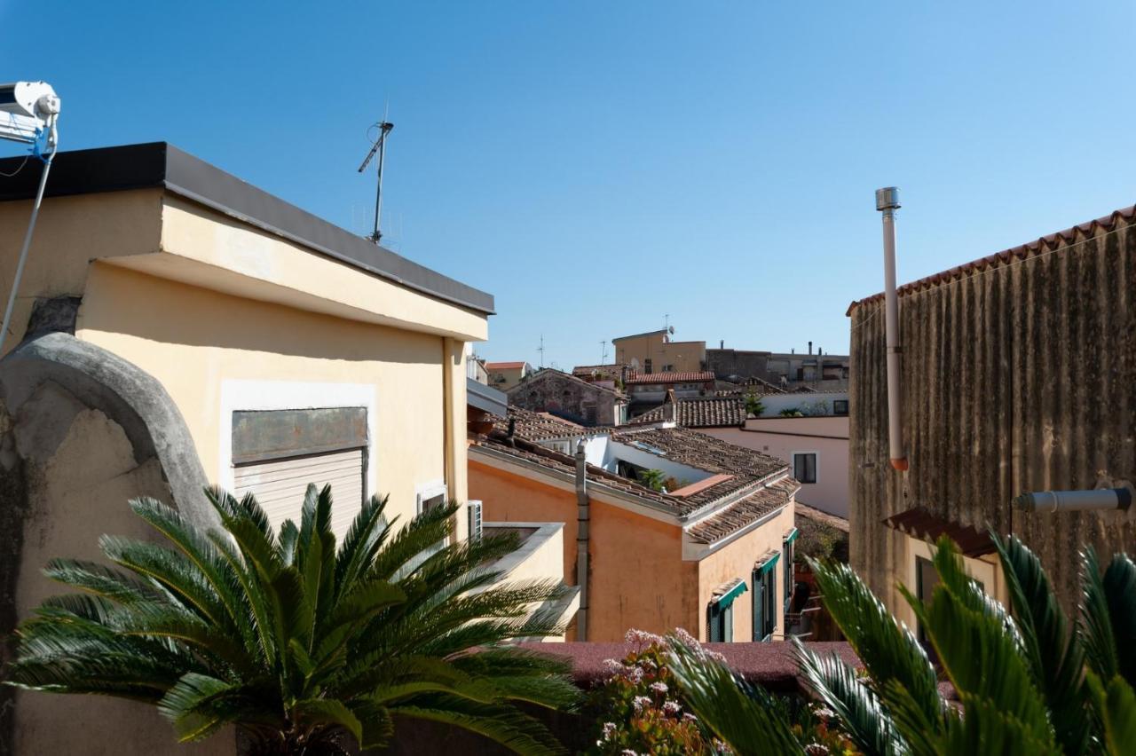 Casa Flo Con Terrazza E Ascensore Salerno Exterior photo