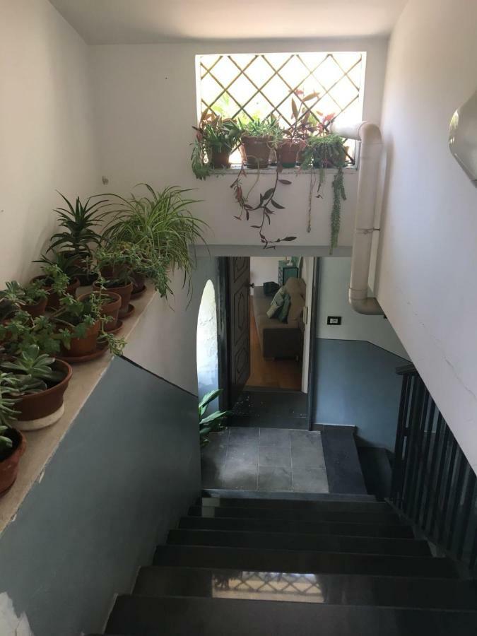 Casa Flo Con Terrazza E Ascensore Salerno Exterior photo
